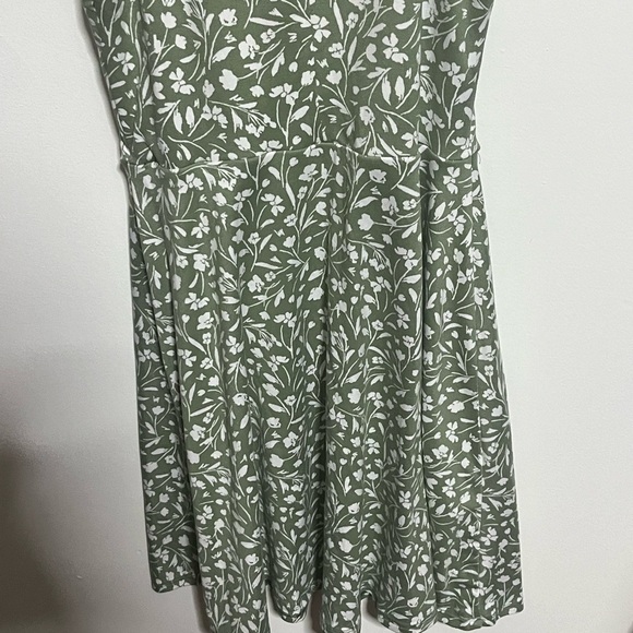The General Good Floral Dress Sz M - Picture 4 of 8